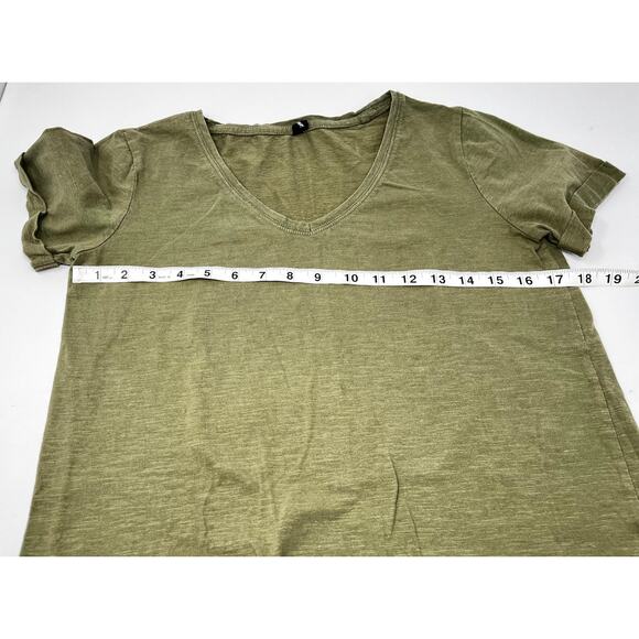Sinsay Women's Green Top Size S V-Neck Tshirt Style Pre-Owned in fair condition - Picture 4 of 7
